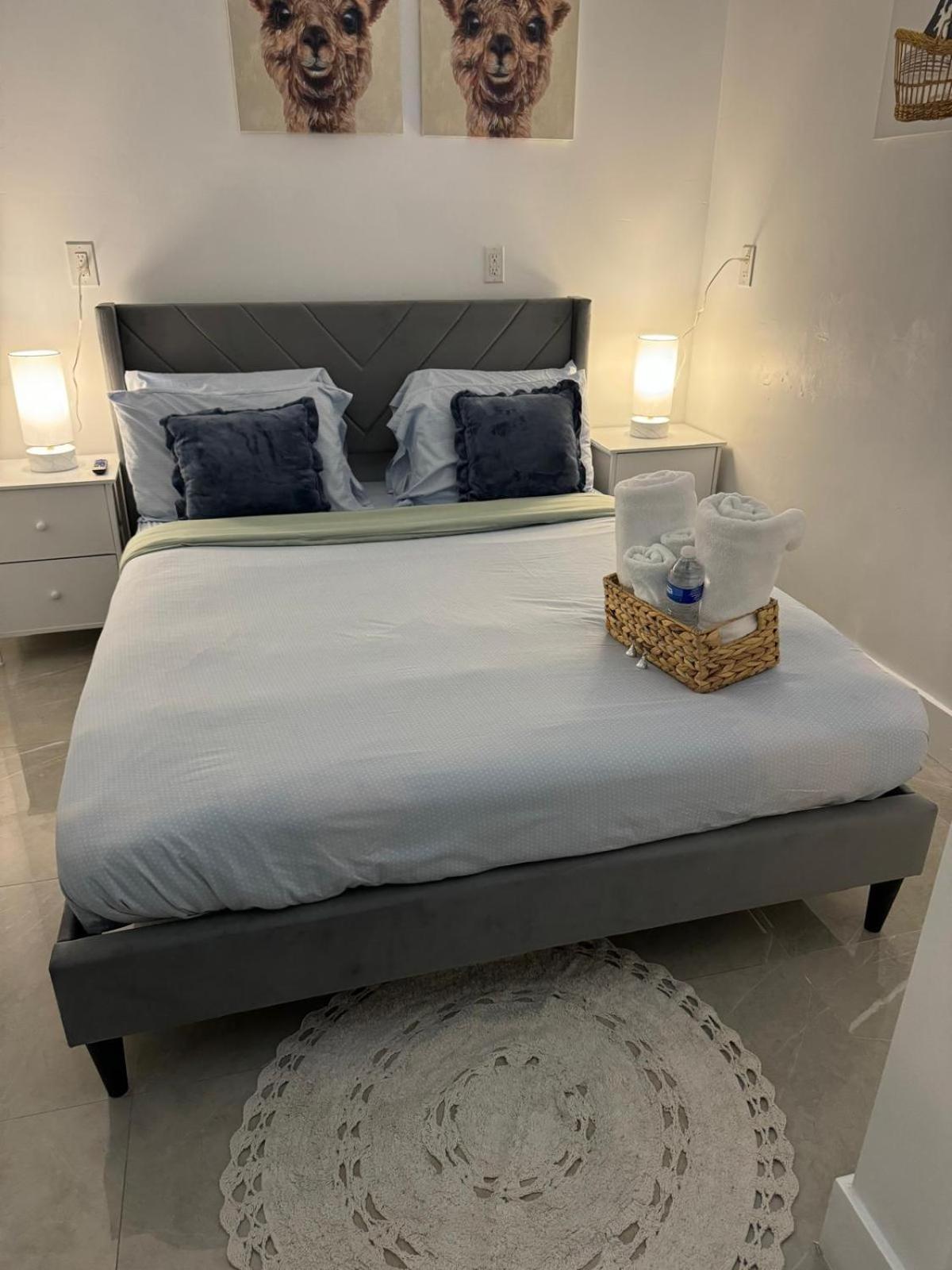 Atrium Hostel Design District 마이애미 외부 사진