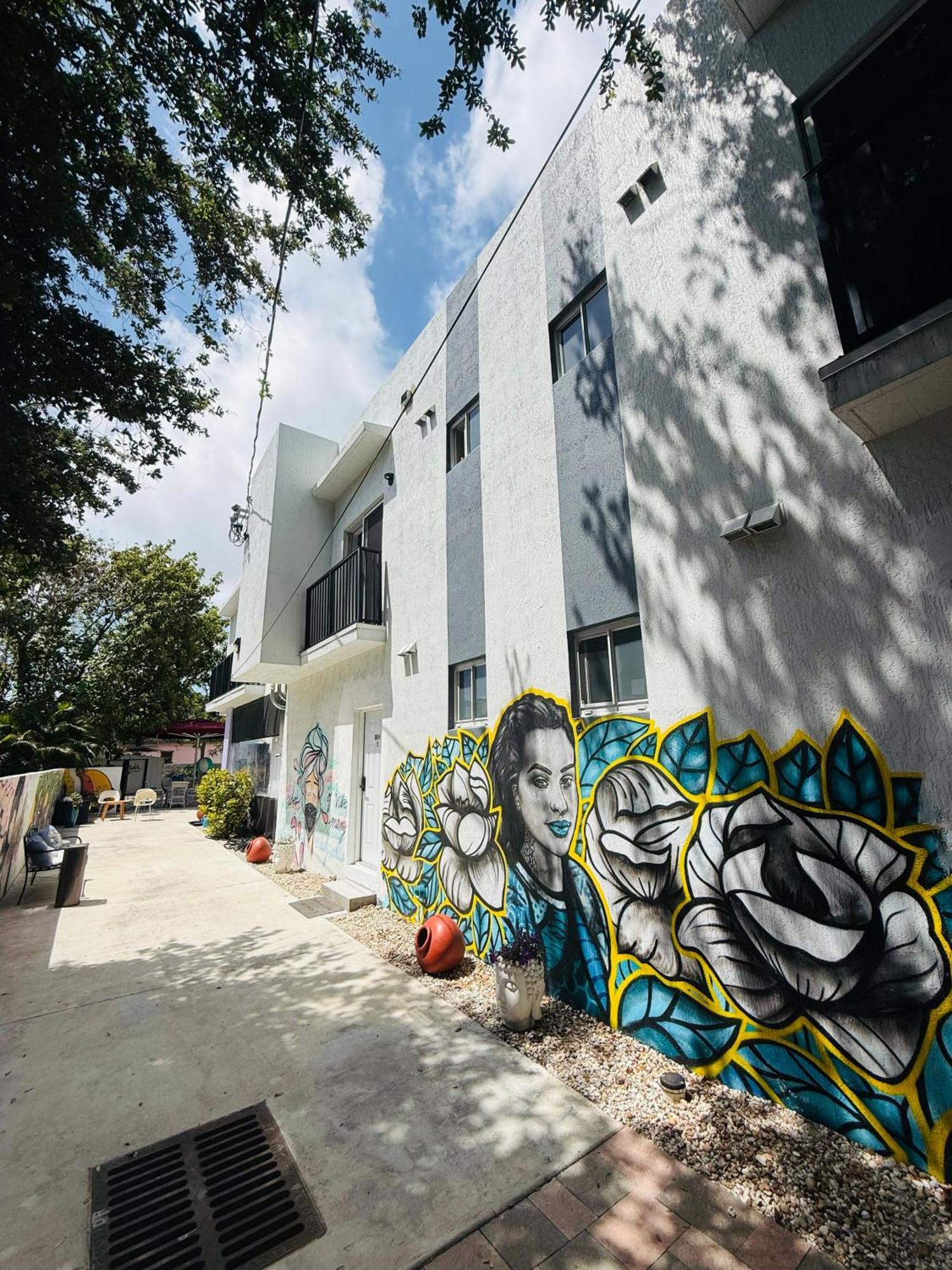 Atrium Hostel Design District 마이애미 외부 사진