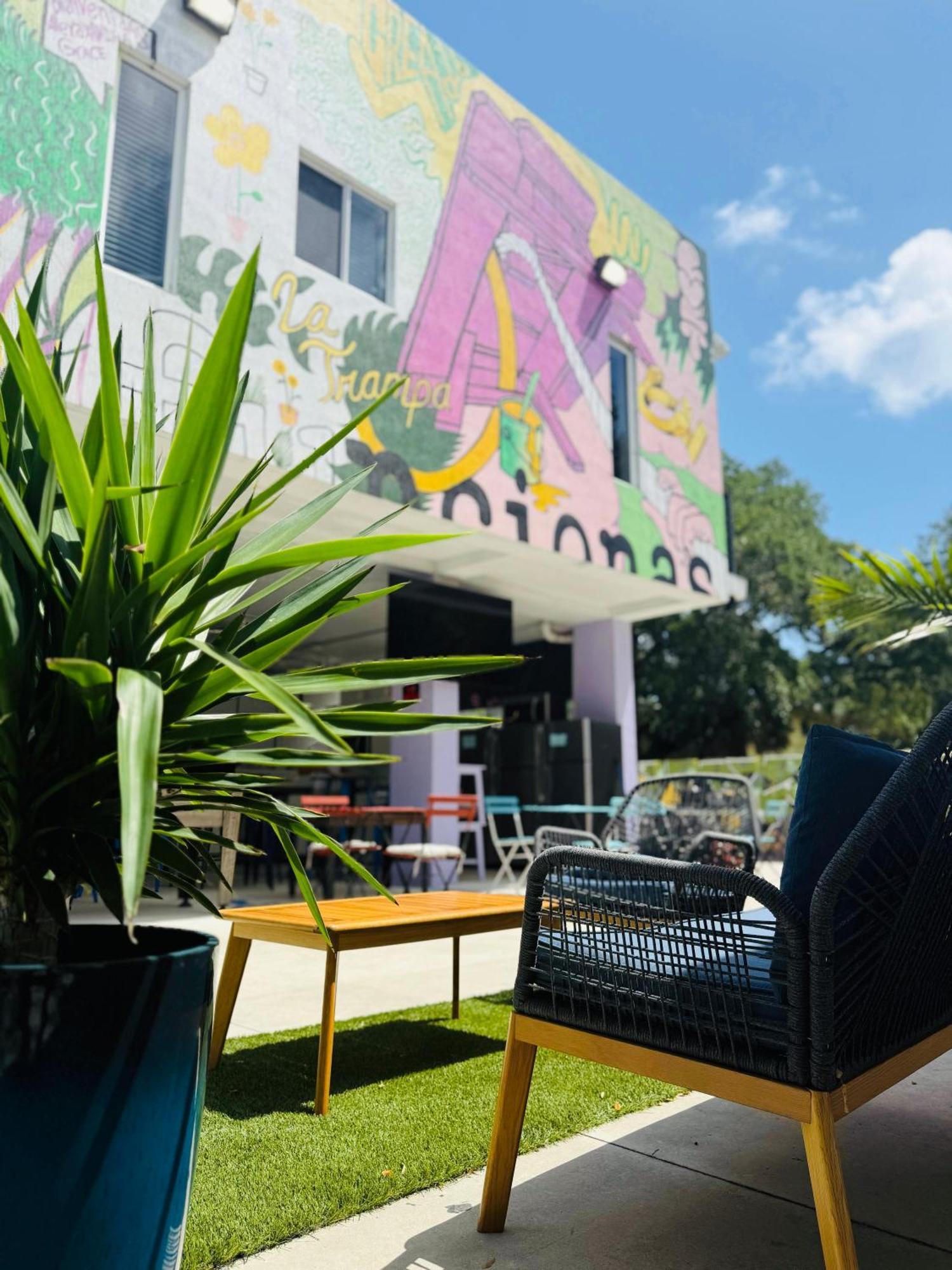 Atrium Hostel Design District 마이애미 외부 사진